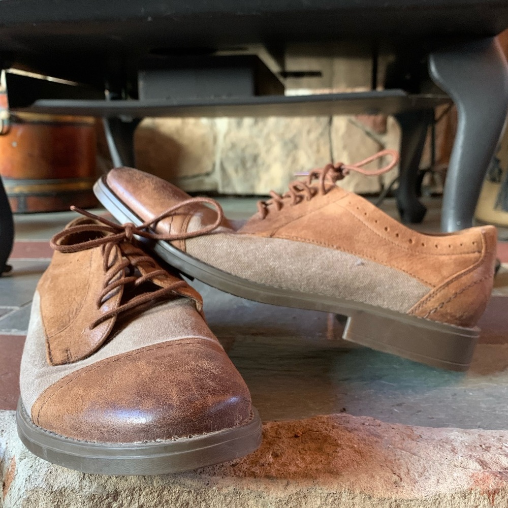 Clarks dress shoes